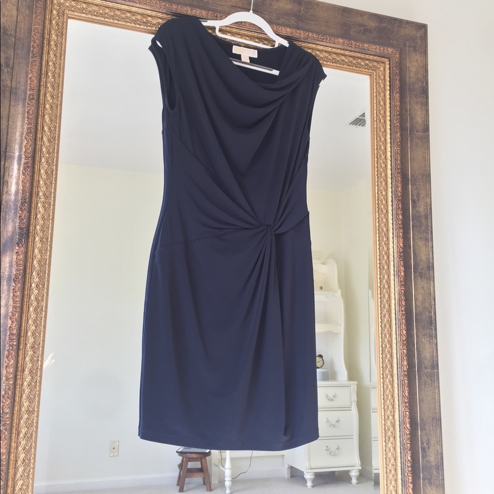 MICHAEL KORS ABOVE KNEE BLACK DRAPED DRESS